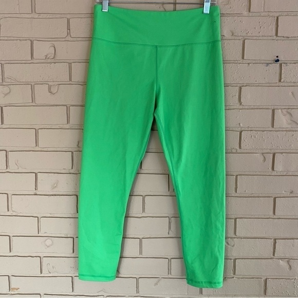 Zyia Active Neon Green Crop Textured Leggings Workout Athleisure Size 12 - Picture 1 of 8